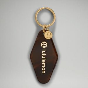 NWT Lululemon Diamond-Shaped Hotel Keychain